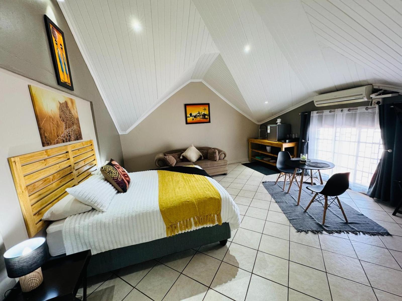 Echo Mountain Inn (Adults Only) Thabazimbi Room photo